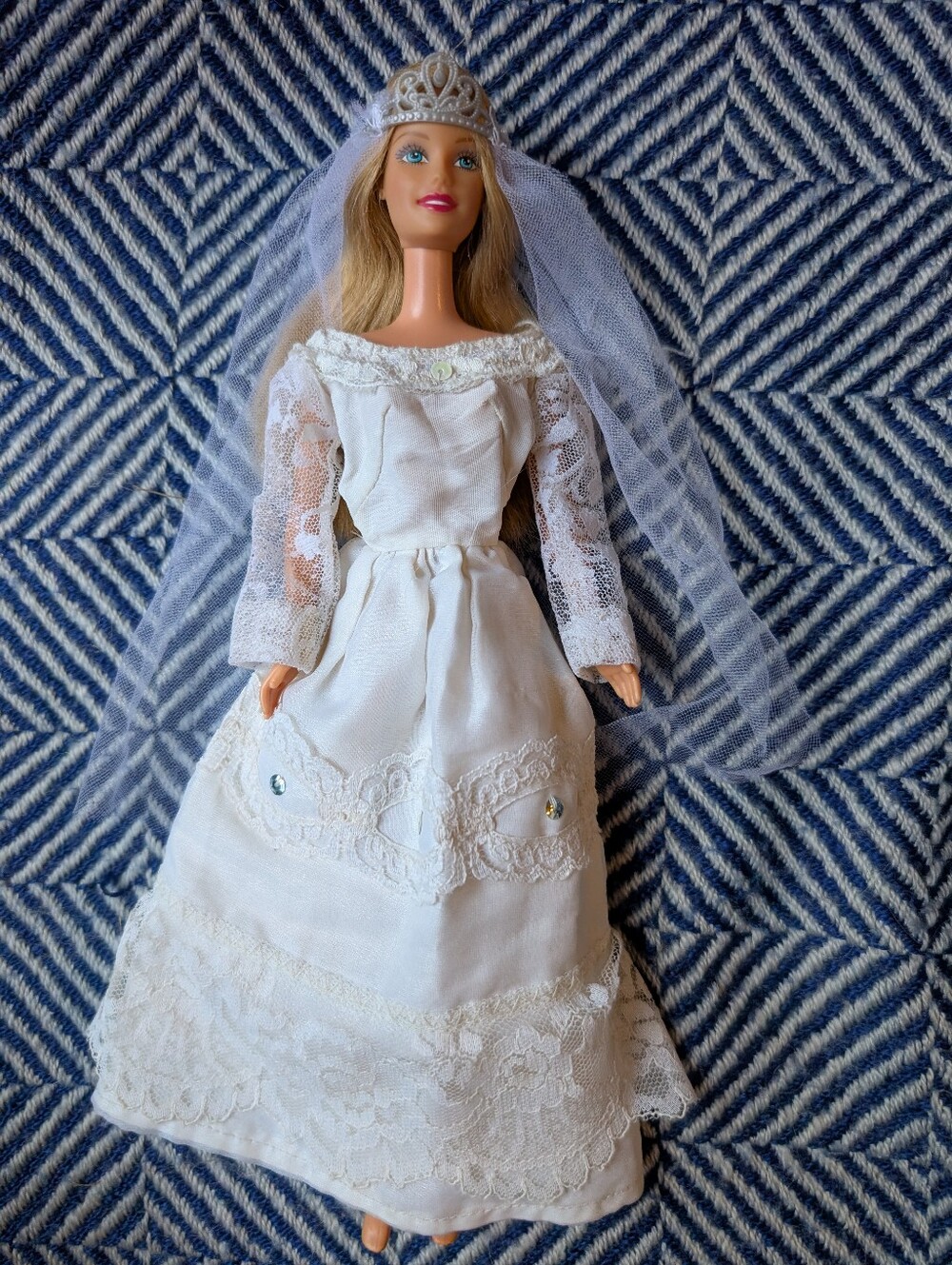 2 For $20 🩷 Vintage 1998 Barbie In Wedding Dress